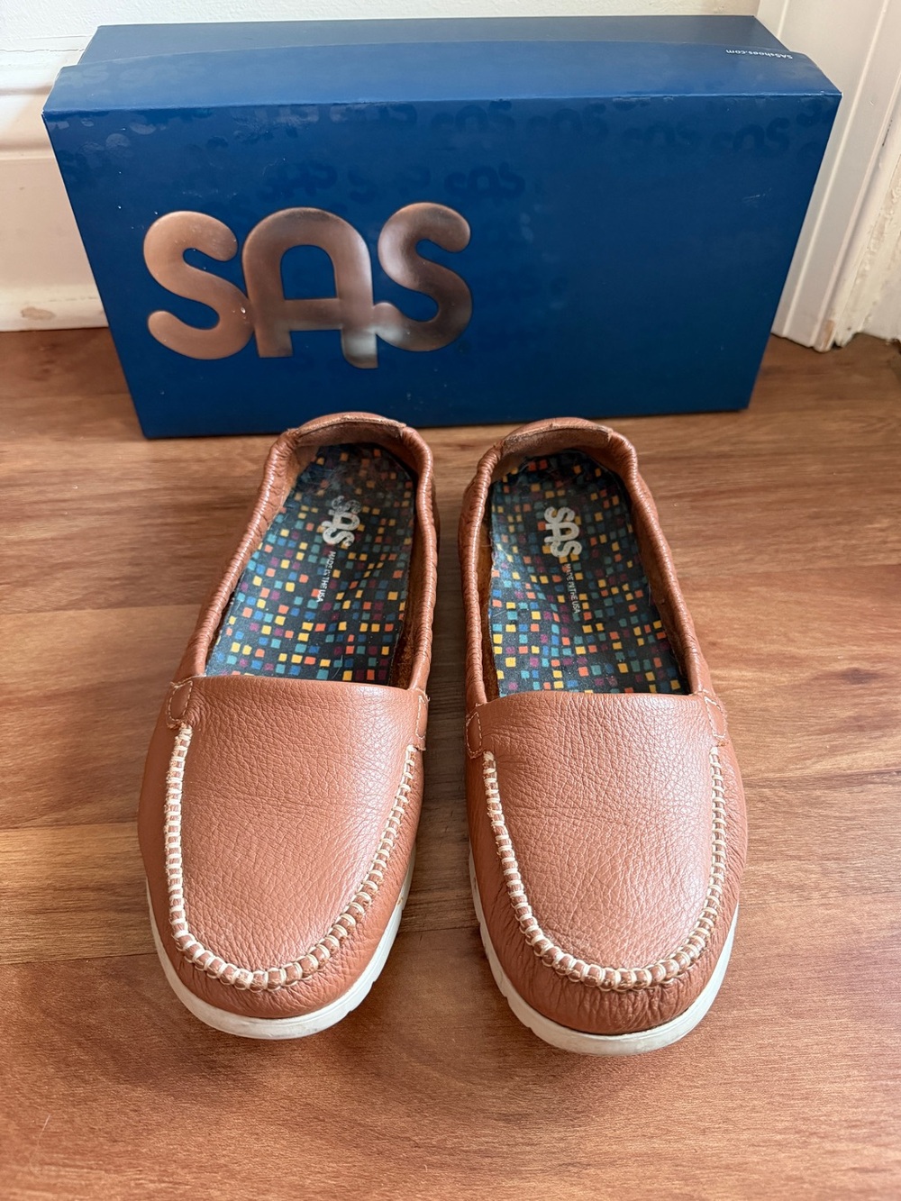SAS Sunny - Slip On Loafer, Pecan Brown, 8.5, Retail $184.95, EUC.